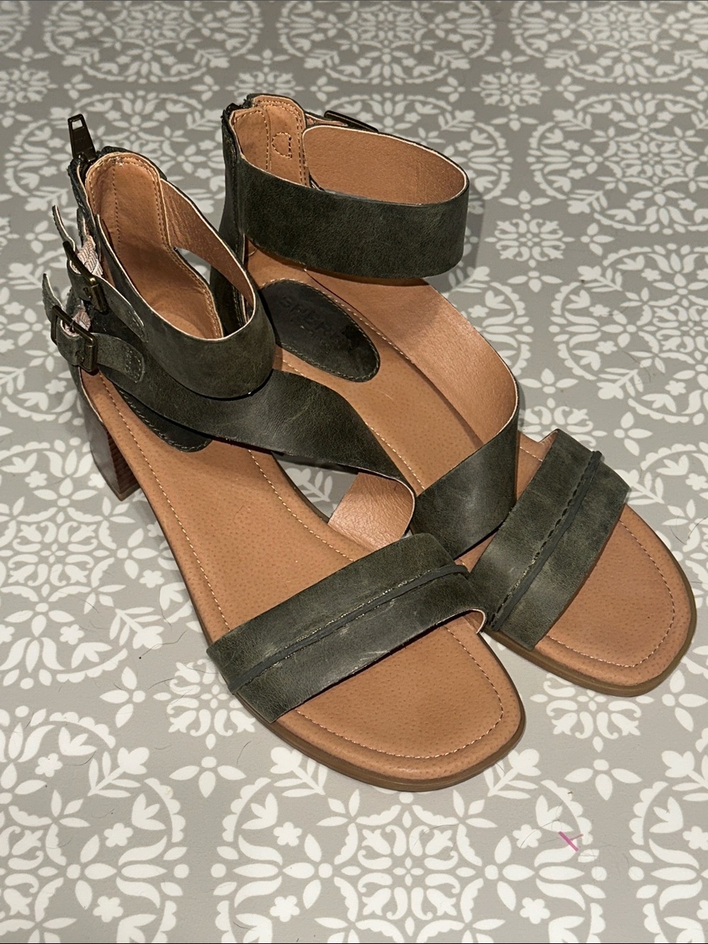 Sperry Women's Gray Ankle-Strap Block Heel Sandals